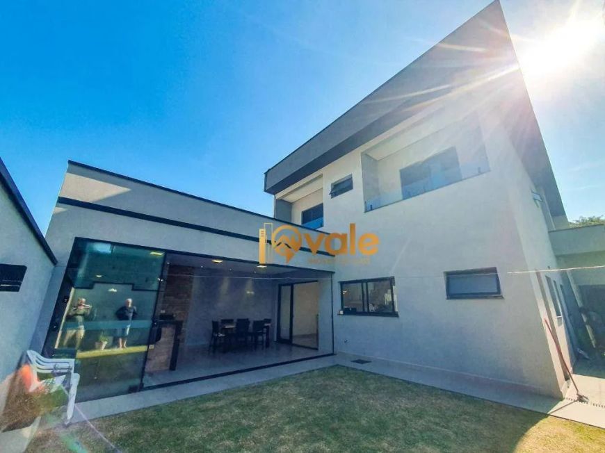 Casa à venda 215m2 Condomínio Vivva Jacareí SP