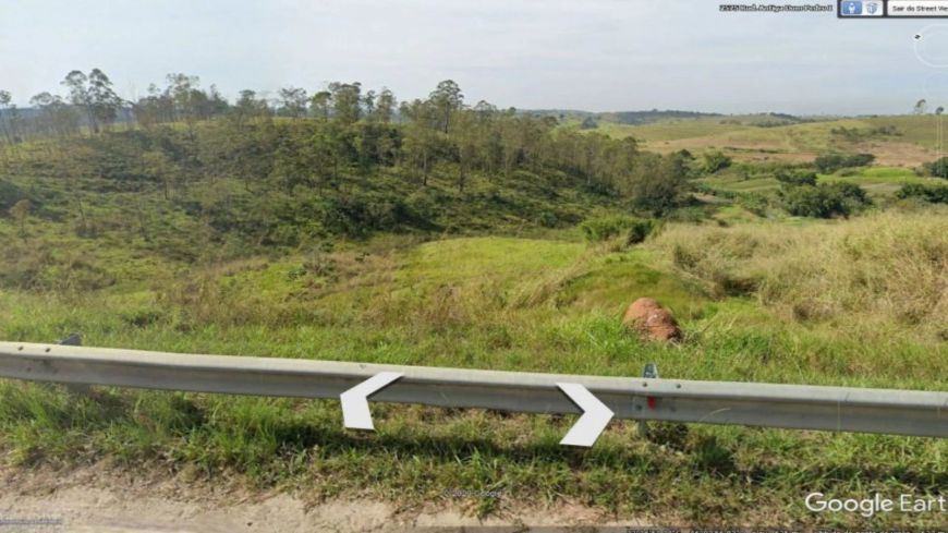 Área / 382.000m² / Frente para Rodovia Dom Pedro I / Jacareí / 3km da Dutra