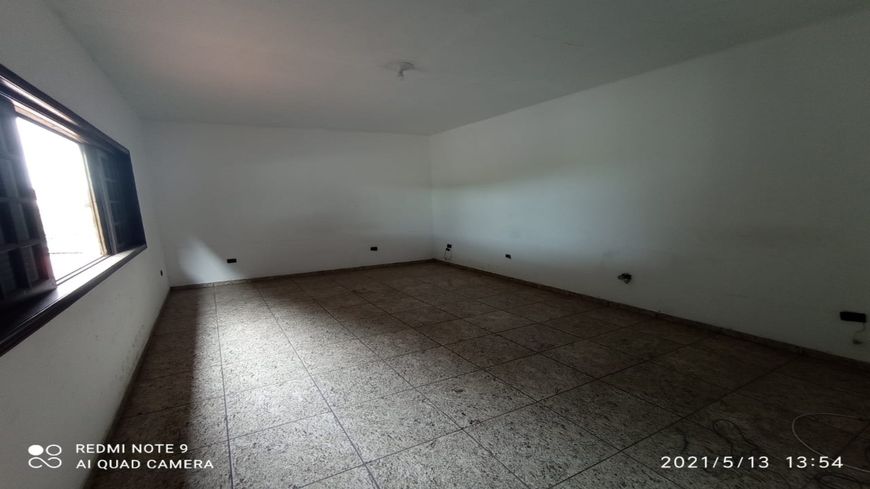 GALPÃO COMERCIAL PARA VENDA E LOCAÇÃO EM JACAREÍ.