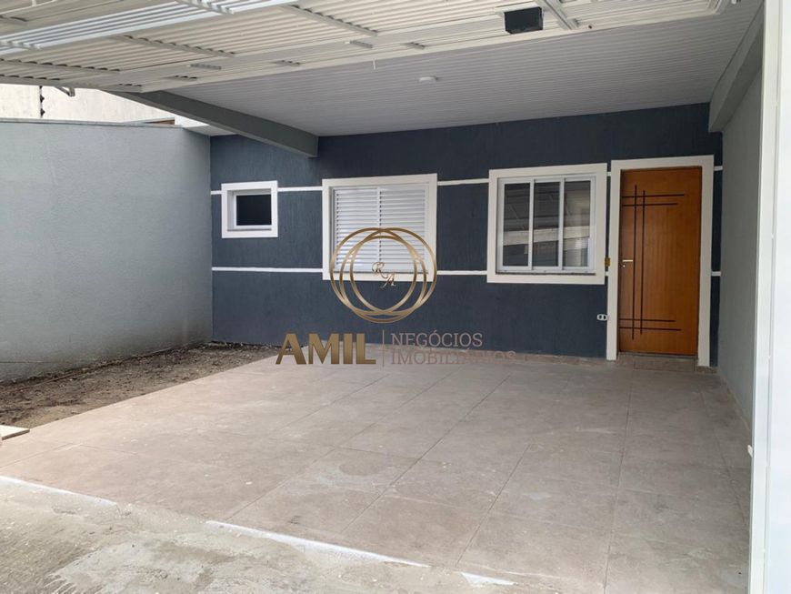 Casa / Parque dos Sinos / 03 dormitórios / 01 Suíte / 105m² AC / 175m² TE / Jacareí