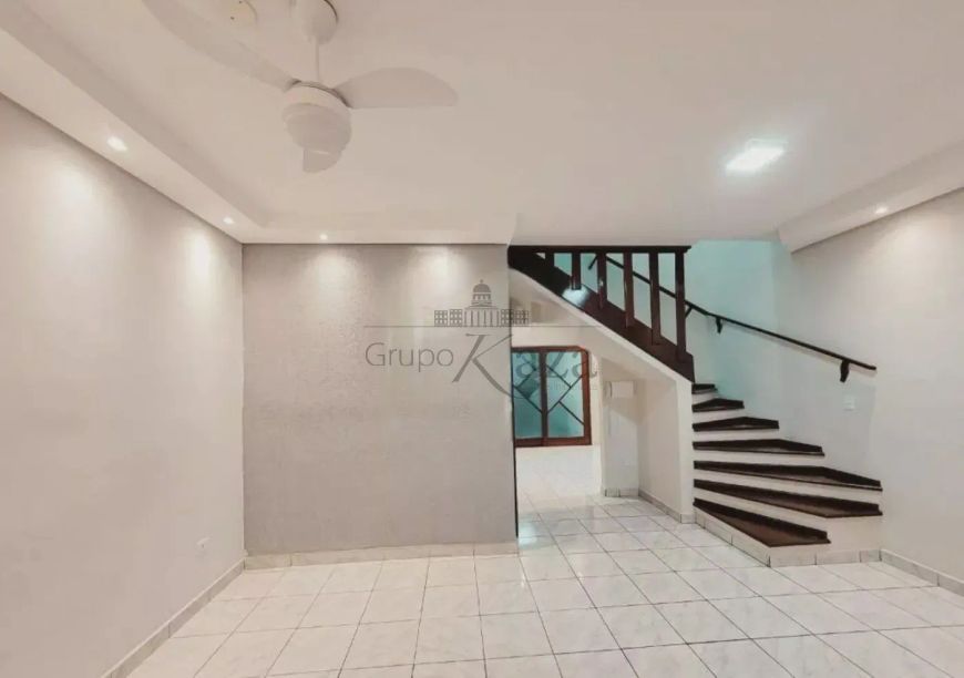 Casa em Condomínio Califórnia Village - Jardim Califórnia - 3 Dormitórios - 142m².