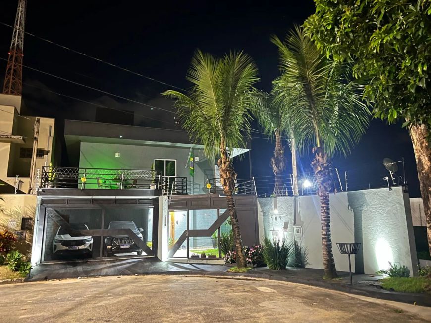 Sobrado para venda, 4 Quartos, 3 Banheiros, 1 Suíte, 263m² e 2 vagas - Jacareí