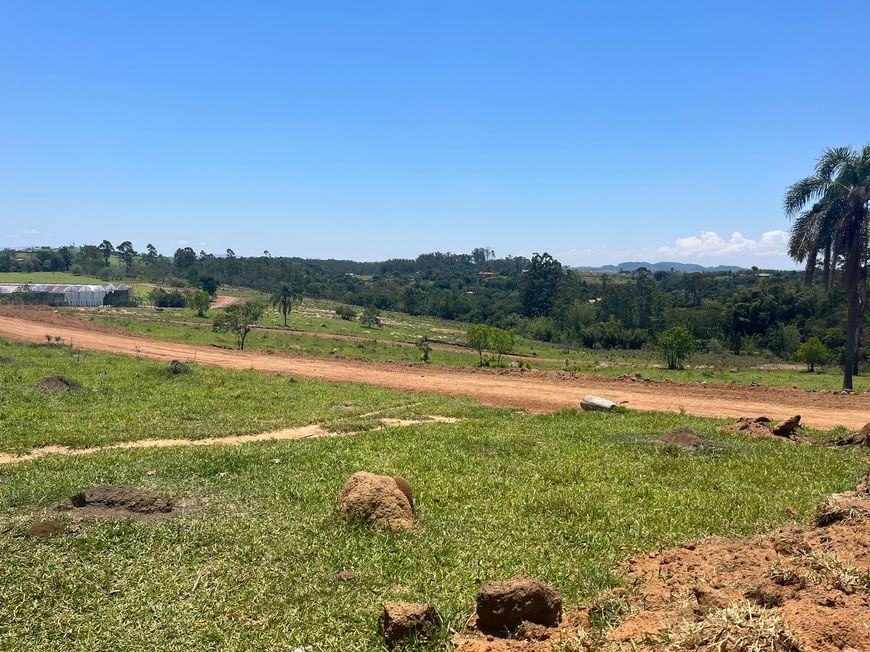 TERRENO COM ÓTIMA TOPOGRAFIA