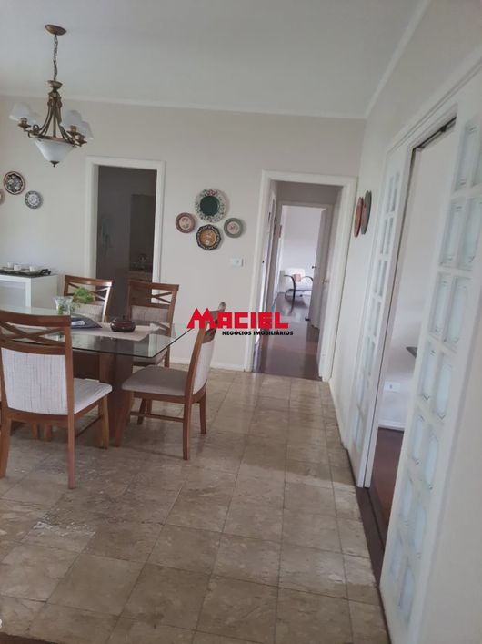 Casa Condomínio em Jacareí