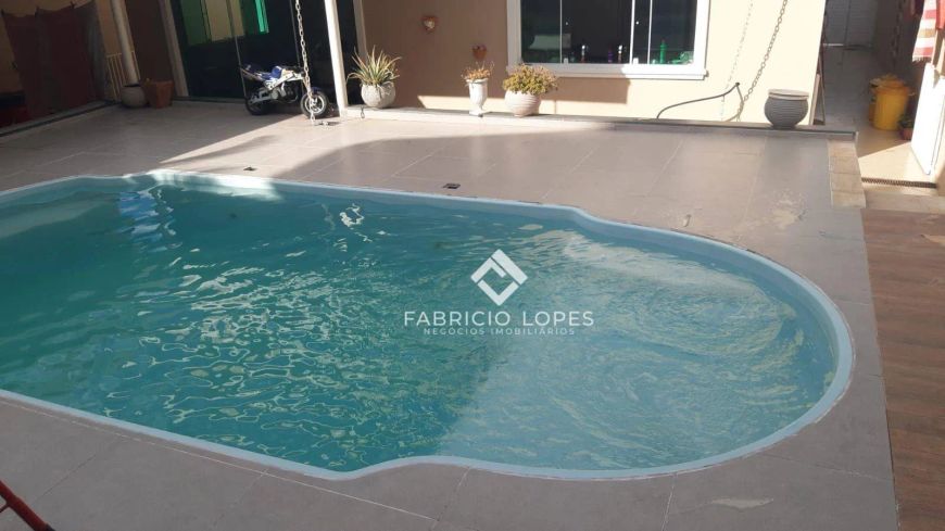 Linda Casa com 3 dormitórios à venda, 223 m² - Villa Branca - Jacareí/SP