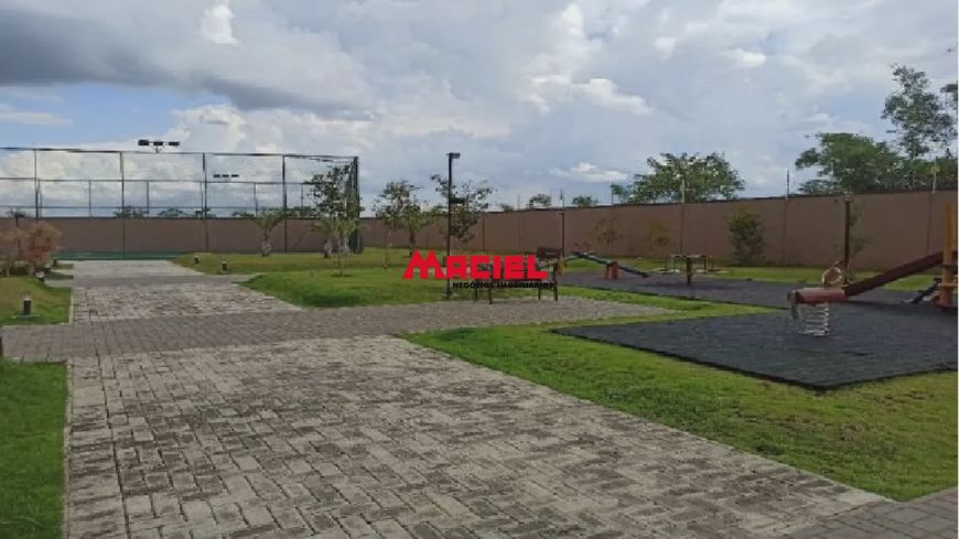 Apartamento Padrão em Jacareí