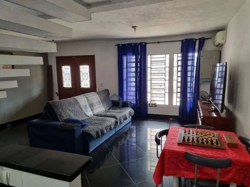 Sobrado com 4 dormitórios à venda, 370 m² por R$ 1.198.000 - Jardim Pereira do Amparo - Jacareí/SP