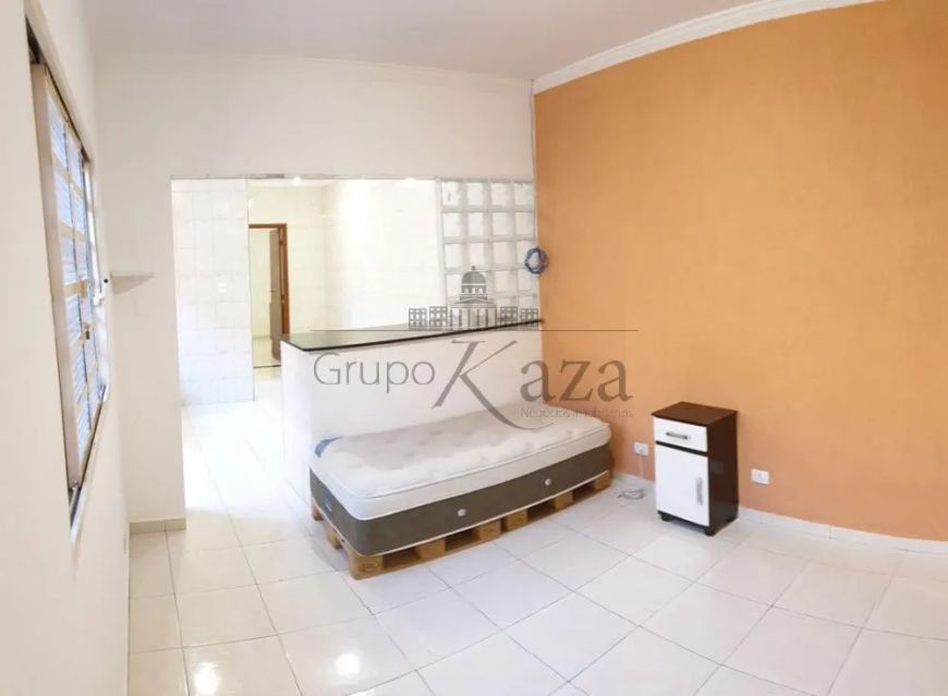 SOBRADO JACAREÍ 3 Dorms 173,95 m²