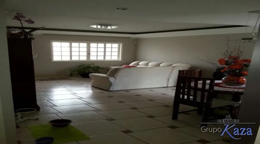 Casa Térrea em Jacareí