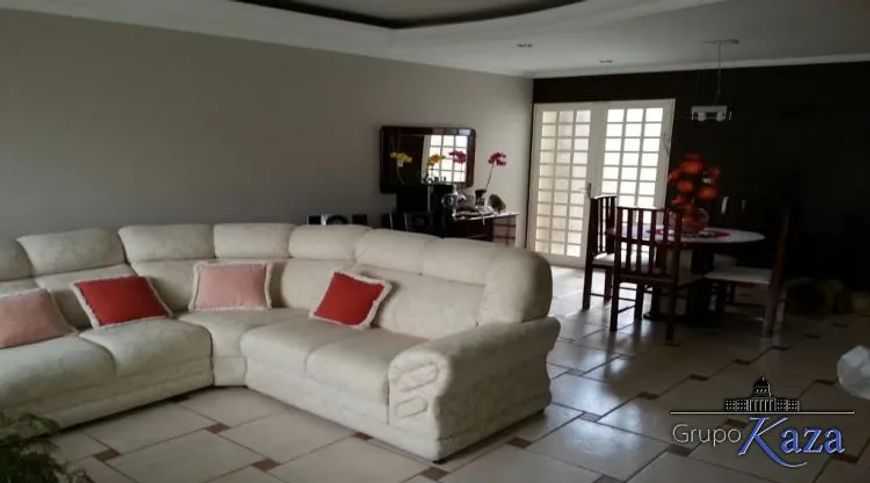 Casa Térrea em Jacareí