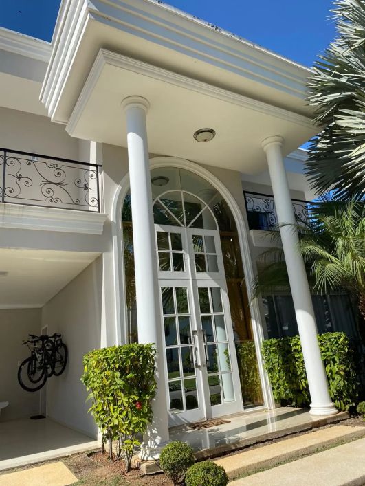 CASA DE CONDOMÍNIO - 4 SUÍTES - VENDA ou LOCAÇÃO - 500m² - CONDOMÍNIO RESIDENCIAL TERRAS DE SANTA CL