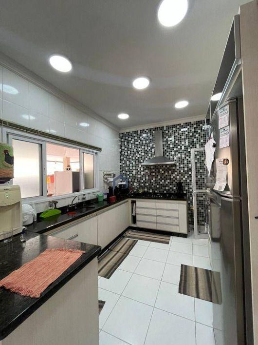 Casa no Condominio Villa Branca I com 3 dormitórios à venda, 240 m² por R$ 1.600.000 - Villa Branca