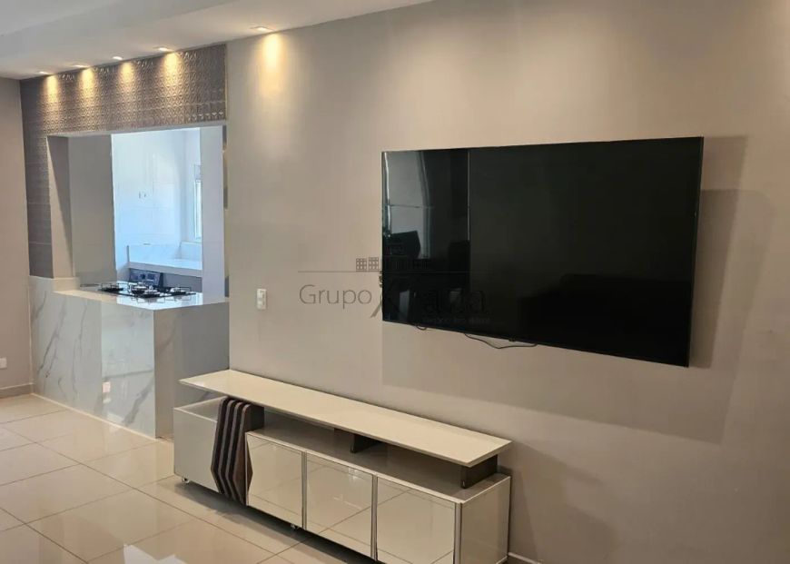 Apartamento - Residencial Diamond Residence - Centro - 3 Dormitórios - 93m².