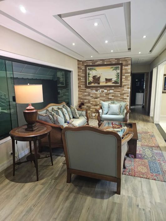 Sobrado Moderno - Villa Branca Acabamento Premium, Alto Padrão, 3 suítes 239 m² - Excelente Localiza
