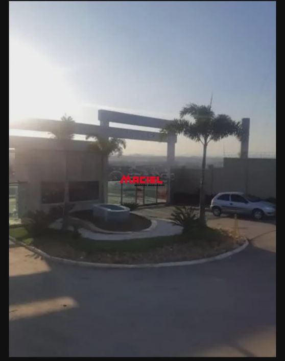 Apartamento Padrão em Jacareí