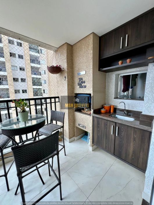 Belissimo apartamento com varanda Gourmet em otima localização