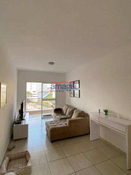 Apartamento pronto pra morar no centro de Jacareí com 2 dormitórios 1 suíte