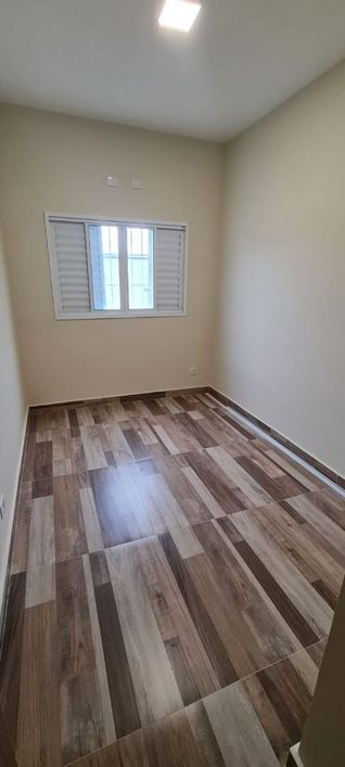 Térrea para venda possui 110 metros quadrados com 3 quartos