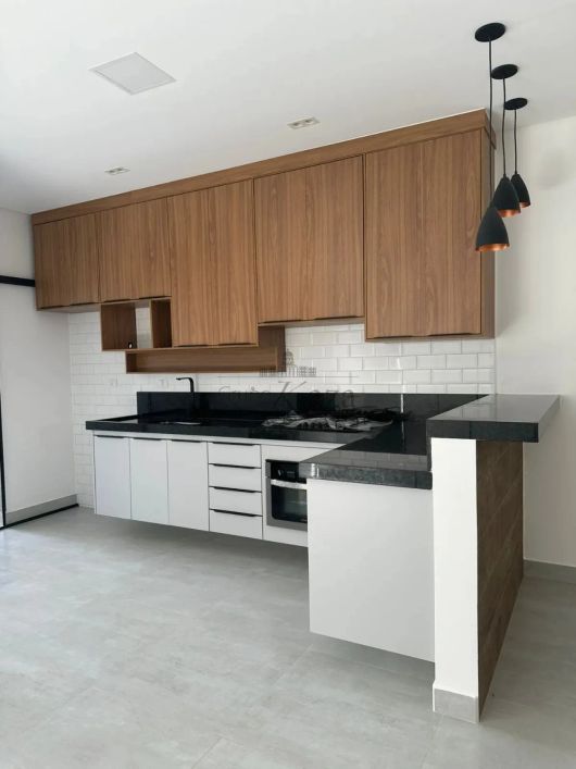 Casa Térrea Residencial - Vila Branca - Jacareí - 3 Dormitórios - 99m