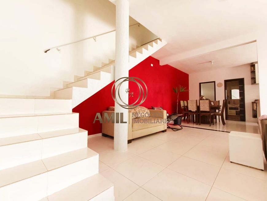 Excelente Casa no Jardim Santa Maria, 300 m²