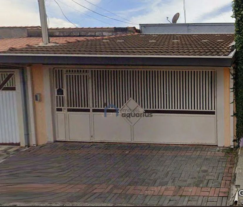 Casa com 3 dormitórios à venda, 135 m² por R$ 640.000 - Centro - Jacareí/SP