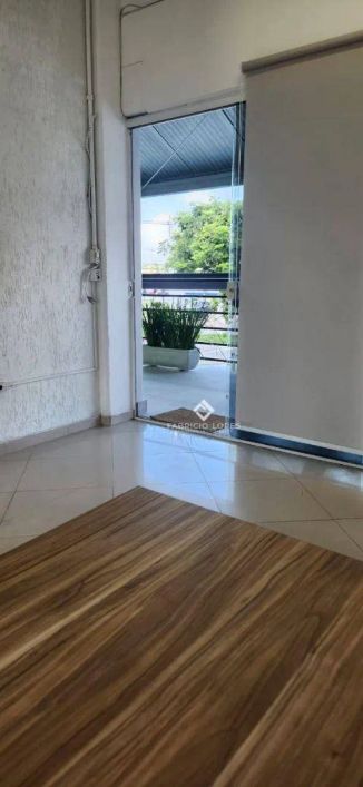 Sala à venda em condomínio comercial, 32 m² - Villa Branca Center- Jacareí/SP