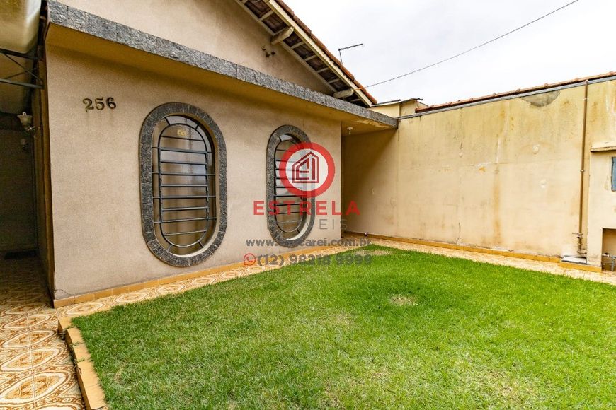Casa à venda em Jacareí-SP, Jardim das Indústrias: 3 quartos, 1 sala, 2 banheiros, 160,00 m² de área