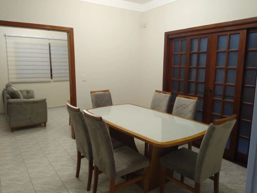 Sobrado com 4 dormitórios à venda, 175 m² por R$ 905.000,00 - Jardim das Indústrias - Jacareí/SP