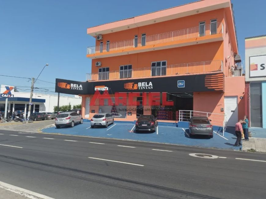 PREDIO COMERCIAL EM JACAREI, IMPONENTE COM 3 ANDARES, ELEVADOR, MEZANINO, PORTÃO ELETRONICO, COM GRA