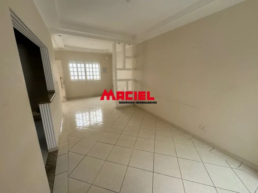 Casa em Jacareí com 3 Dormitórios e Móveis Planejados