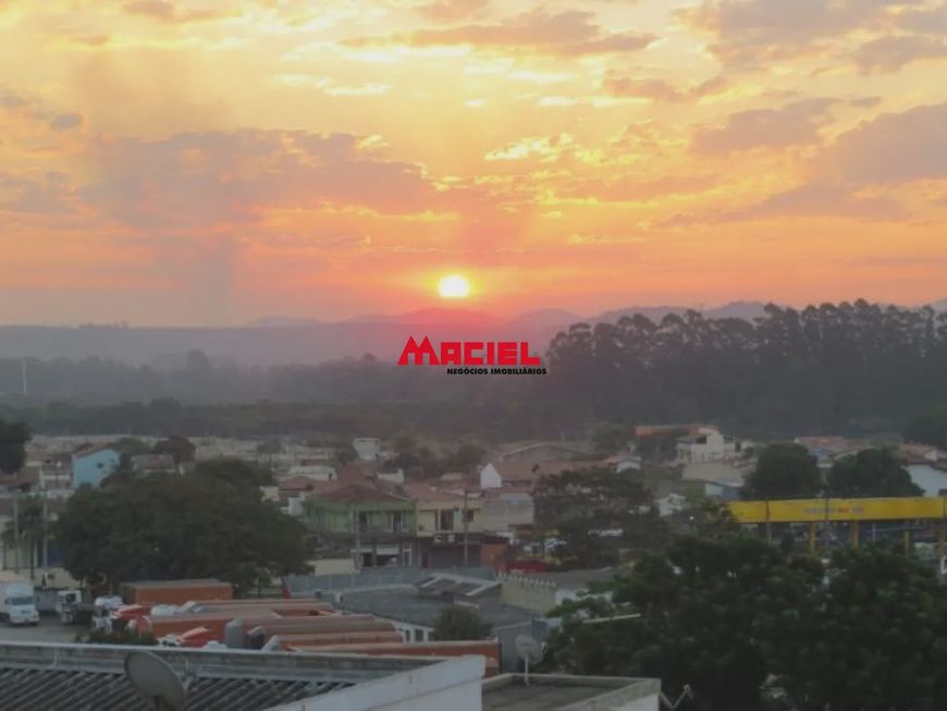 Apartamento Padrão em Jacareí