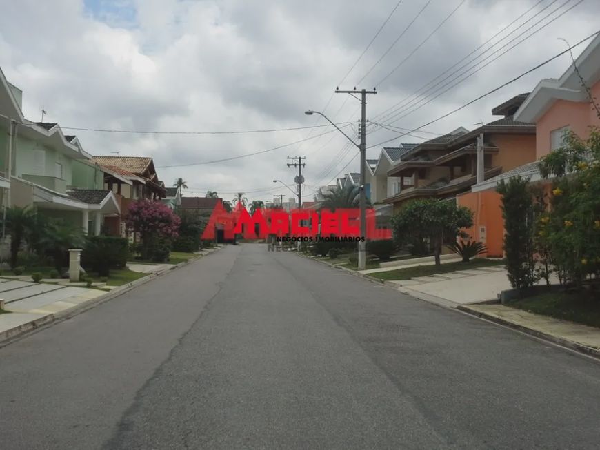 Terreno Condomínio em Jacareí