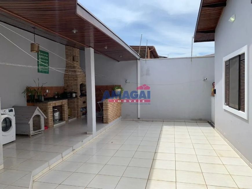 Casa de 3 quartos para venda na Cidade Jardim