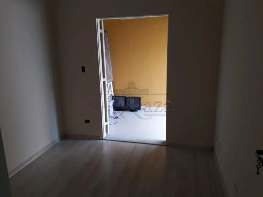 Casa Padrão em Jacareí