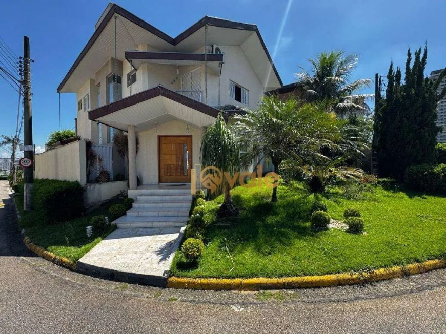 Sobrado com 3 dormitórios à venda, 254 m² - Villa Branca - Jacareí/SP