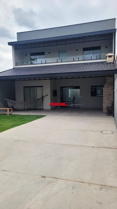 Sobrado no Villa Branca