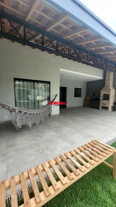 Sobrado no Villa Branca