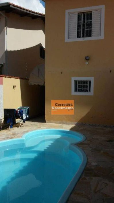 Casa com 3 dormitórios à venda, 250 m² por R$ 692.000,00 - Jardim Terras de São João - Jacareí/SP