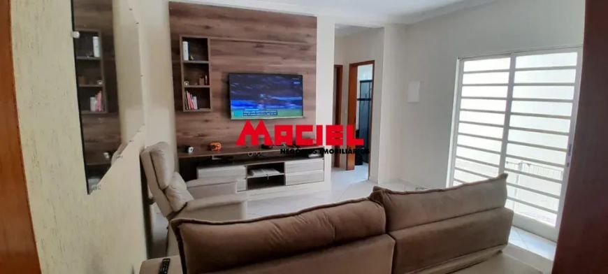Ótima oportunidade em Jacareí, casa com 3 quartos. (aceita permuta)
