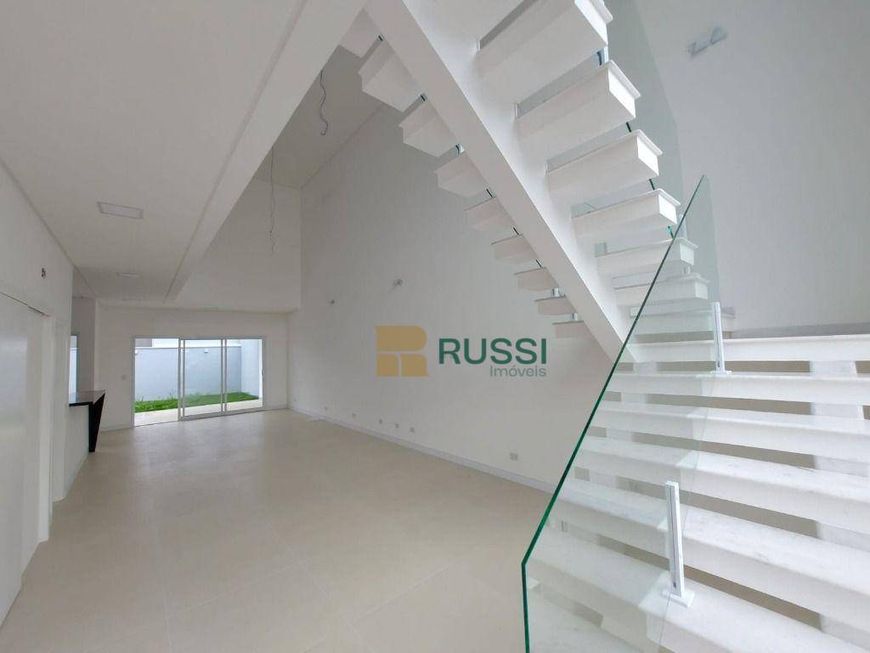 Sobrado com 3 dormitórios à venda, 243 m² por R$ 1.330.000,00 - Vila Branca - Jacareí/SP