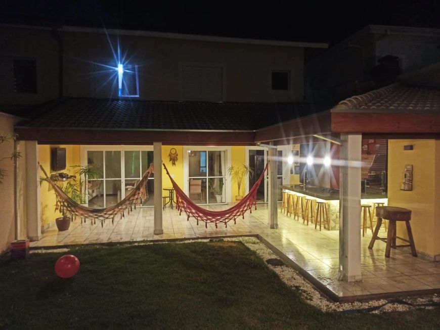 Imóvel para venda tem 200 metros quadrados com 3 quartos em Loteamento Villa Branca - Jacareí - SP