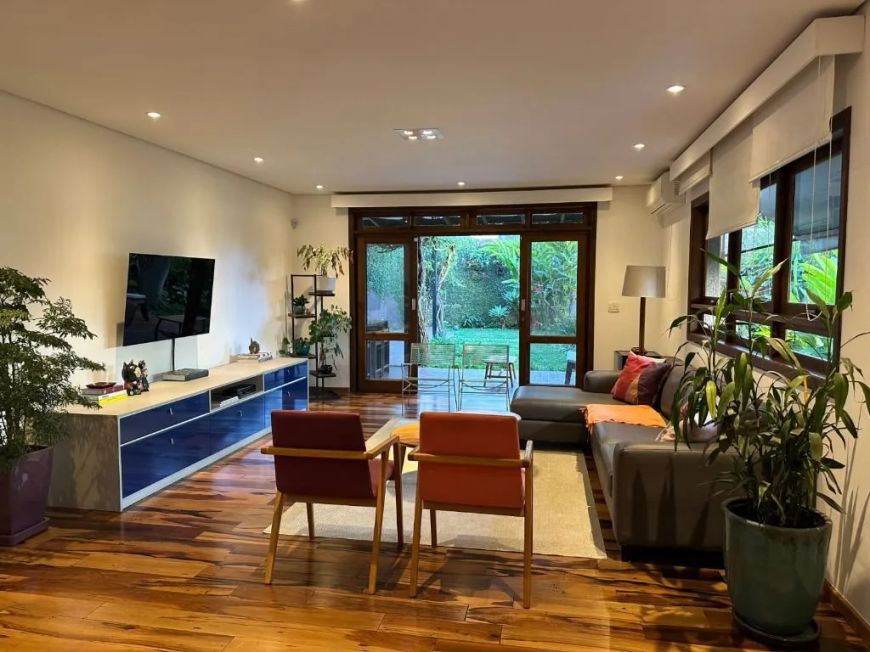 Casa com 4 dormitórios à venda, 225 m² - Pacaembu - São Paulo/SP