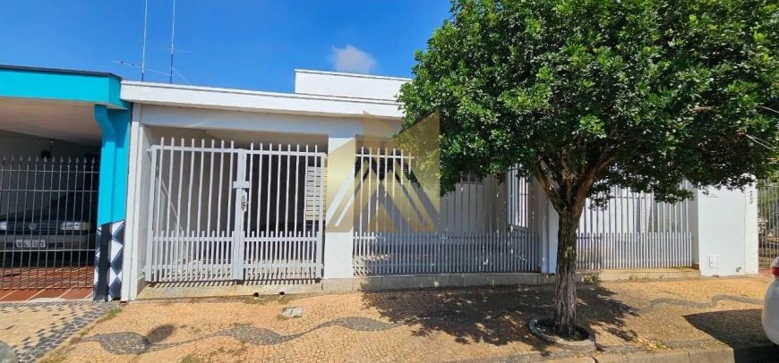 Casa para Venda em Rio Claro, Santa Cruz, 2 dormitórios, 1 suíte, 2 banheiros, 2 vagas