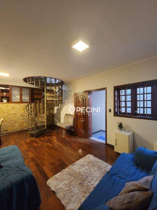 Casa 3 dormitórios no Centro