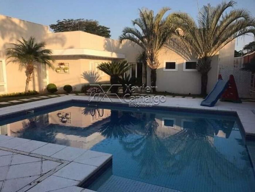Casa à venda com 4 quartos no Cidade Jardim.