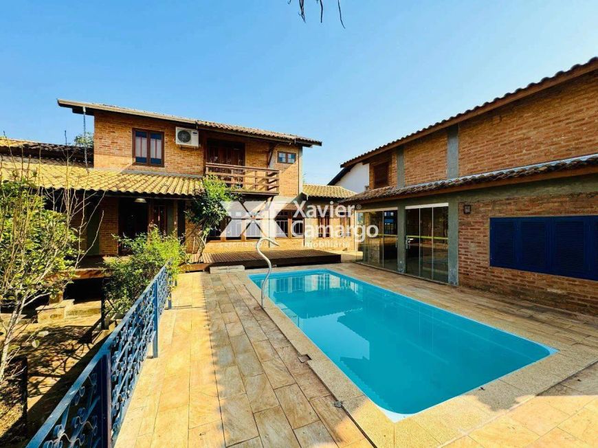 Casa à venda com 04 quartos no Residencial Florença