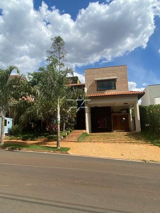 Casa em condomínio à venda com 04 quartos no Cidade Jardim