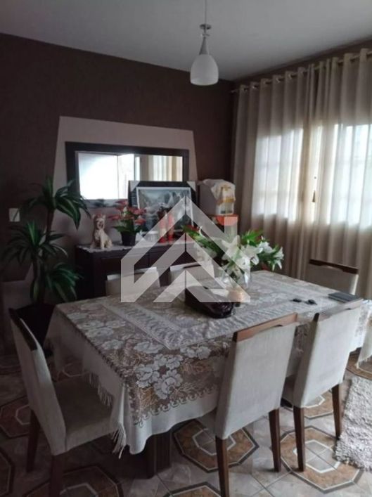 Casa Padrão à venda no Centro (Ajapi), Rio Claro - 2 dormitórios