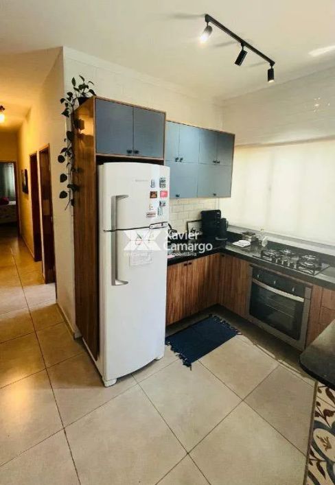 Casa à venda com 2 dormitórios em Ajapi.