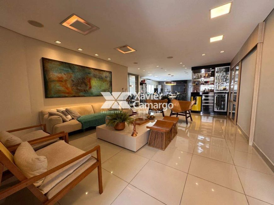 Casa em condomínio à venda com 3 suítes no Club Home